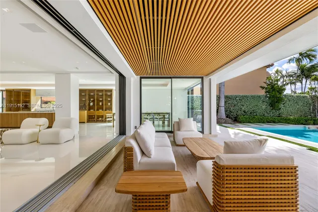 $21,999,000 | 94 South Hibiscus Drive, Miami Beach, FL 33139