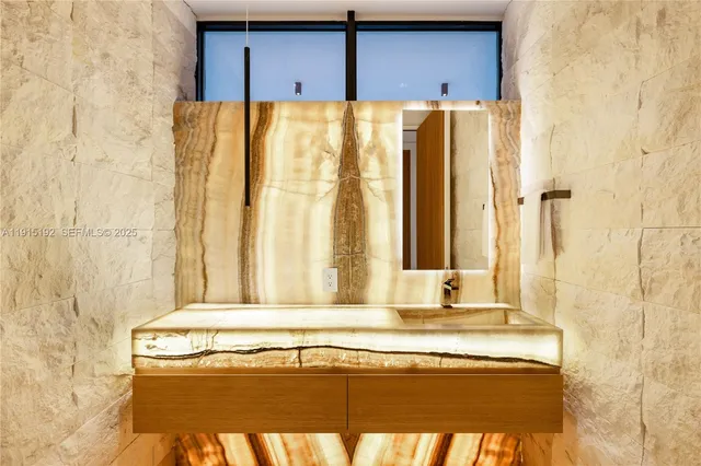 $21,999,000 | 94 South Hibiscus Drive, Miami Beach, FL 33139