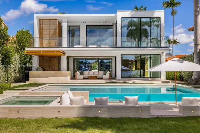 $21,999,000 | 94 South Hibiscus Drive, Miami Beach, FL 33139