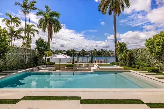 $21,999,000 | 94 South Hibiscus Drive, Miami Beach, FL 33139