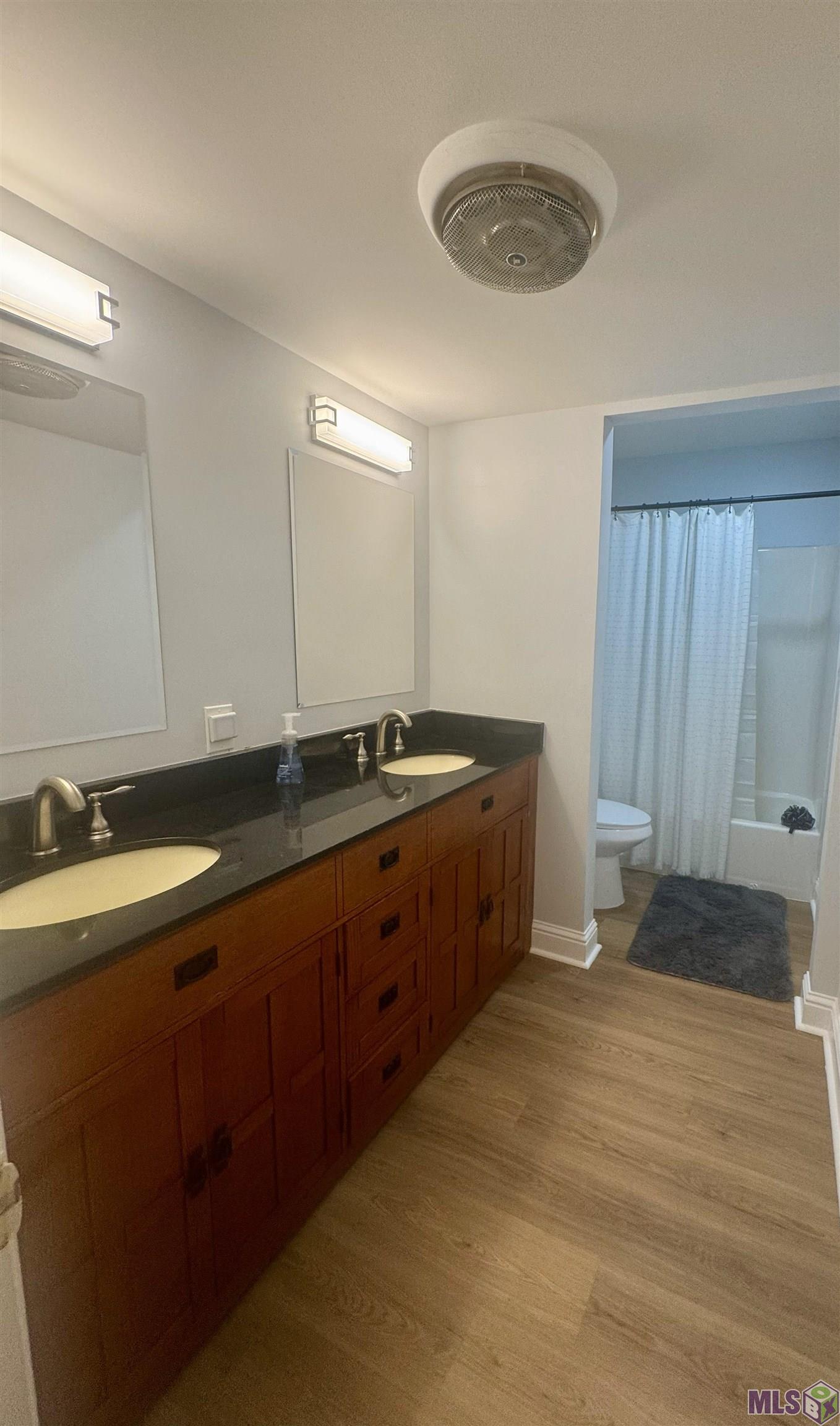 412 Fairway Drive, Unit ROOM #1 Laplace, LA 70068 - Photo 7 of 8