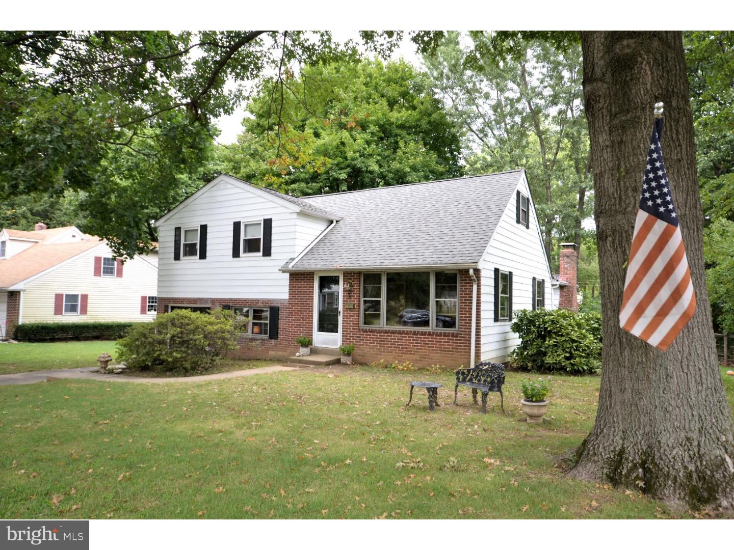 319 Poplar Road Flourtown, PA 19031 - Photo 1 of 25