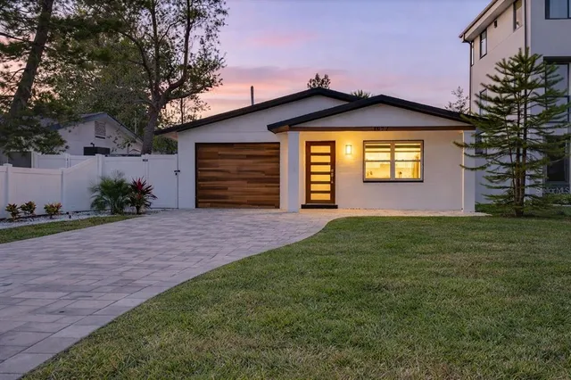 $449,000 | 1927 Shore Acres Boulevard Northeast, St. Petersburg, FL 33703