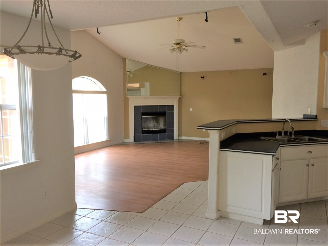 7954 Castle Pointe Way Pensacola, FL 32506 - Photo 9 of 38