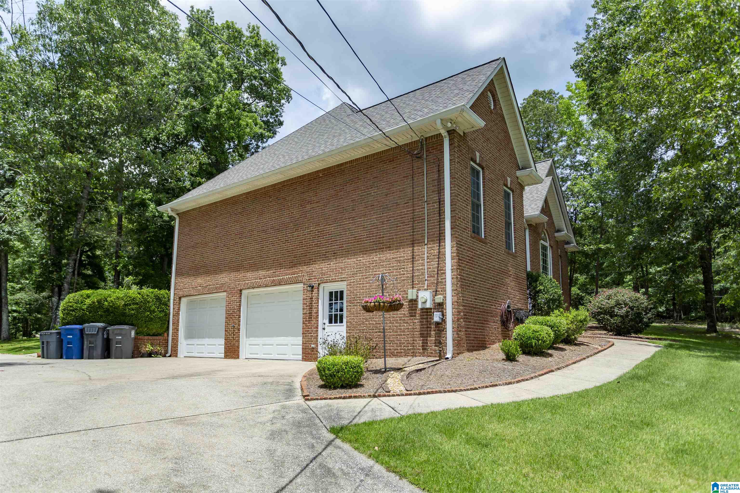 8587 Hayes Road Bessemer, AL 35022 - Photo 7 of 56