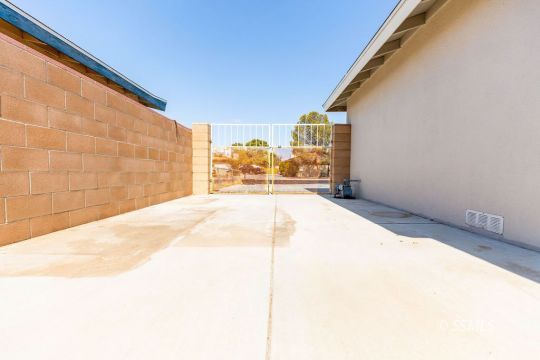 213 South Gold Canyon Street Ridgecrest, CA 93555 - Photo 23 of 28