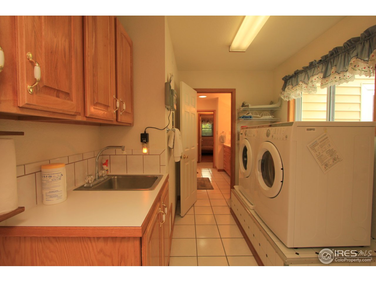2832 West Prospect Road Fort Collins, CO 80526 - Photo 8 of 22 Laundry