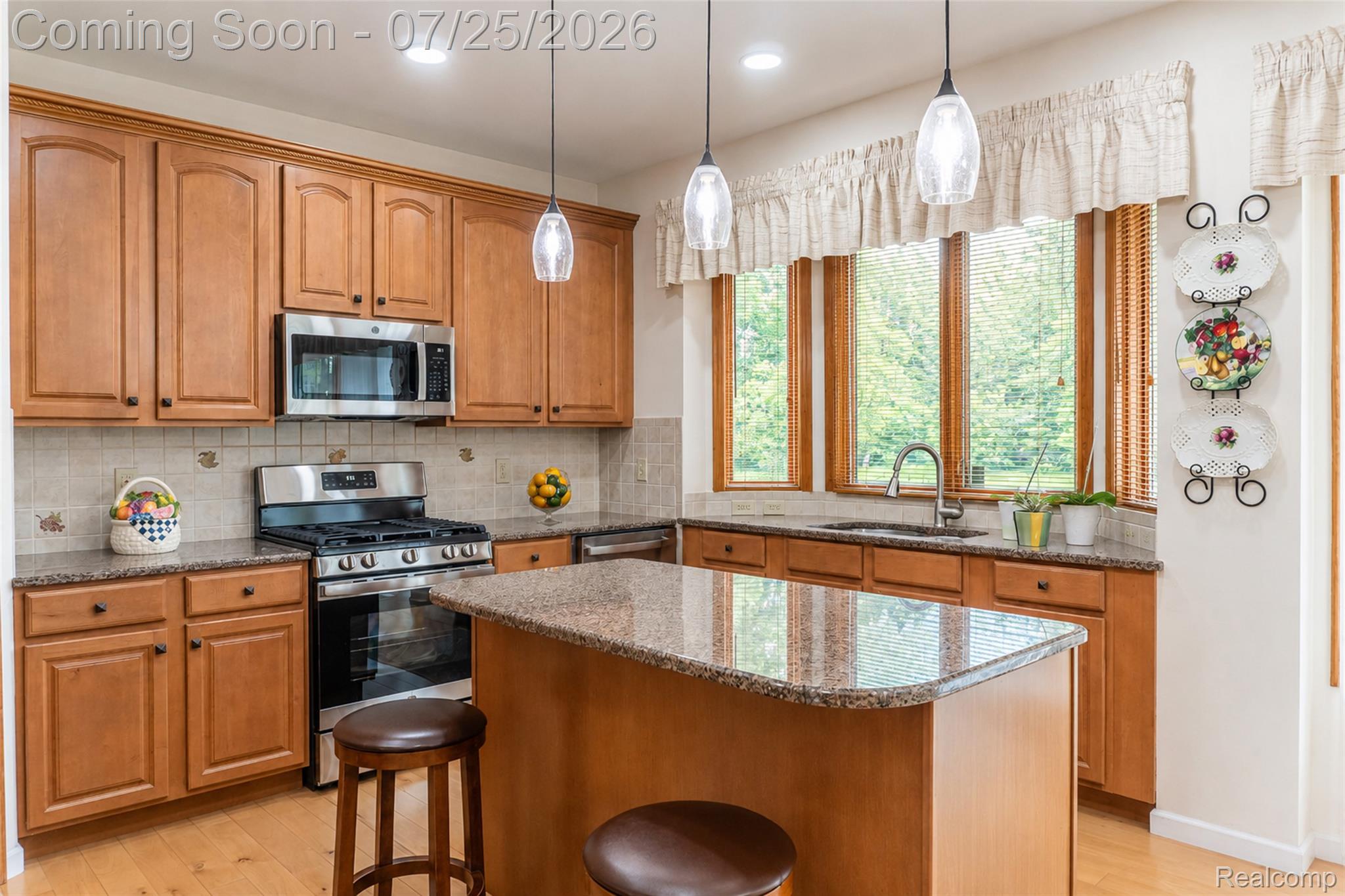 3757 Bendelow Road Rochester, MI 48307 - Photo 21 of 56 BendelowRd_3757-24-ai.jpg