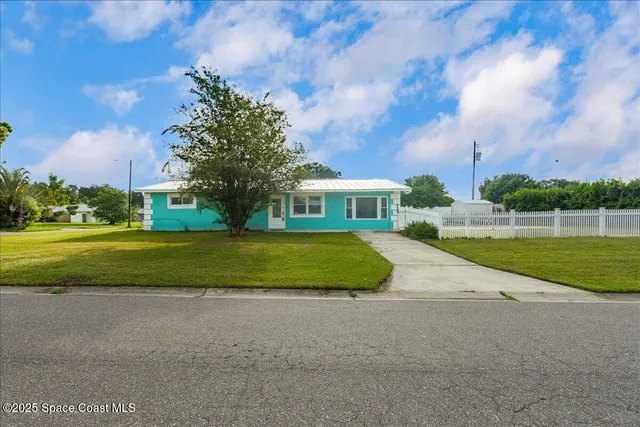 a view of building with garden
