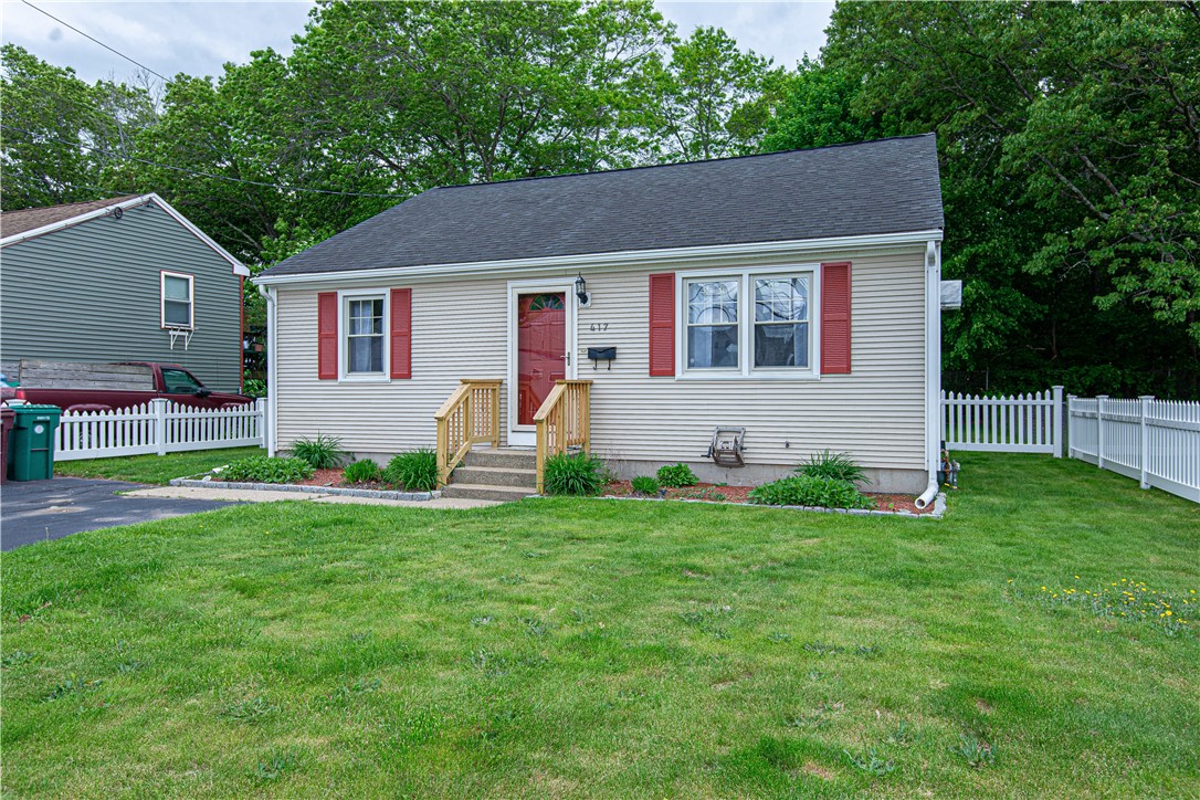 417 Privilege Street Woonsocket, RI 02895 - Photo 3 of 39 Gallery Image 3