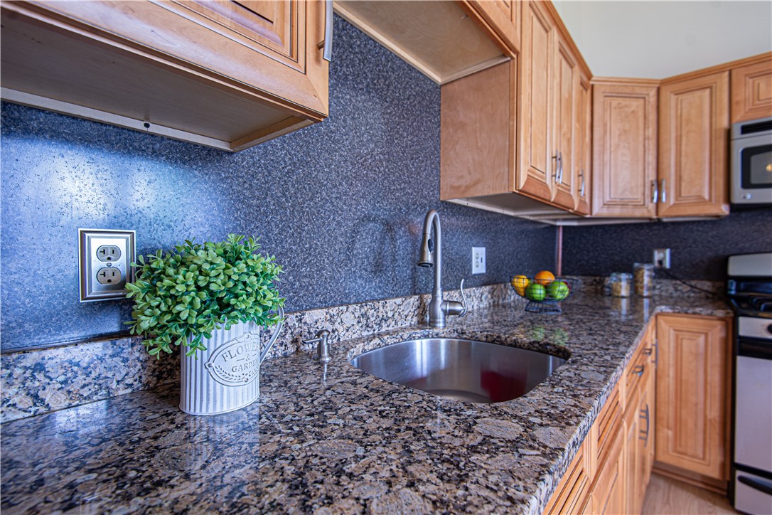 417 Privilege Street Woonsocket, RI 02895 - Photo 9 of 39 Gallery Image 9