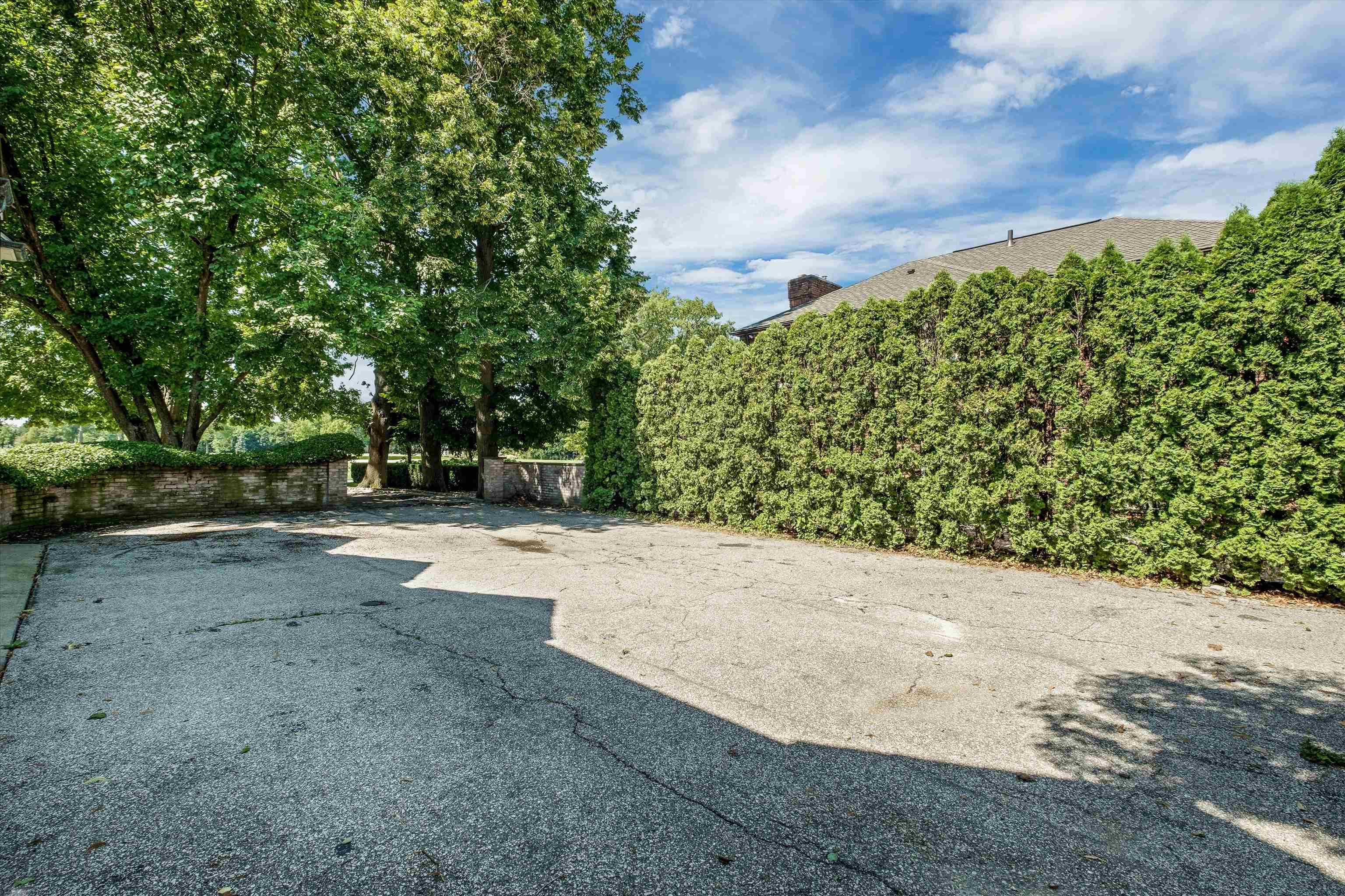 382 Provencal Road Grosse Pointe Farms, MI 48236 - Photo 82 of 95