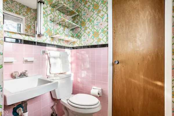 $204,900 | 1321 Carroll White Drive, Indianapolis, IN 46219