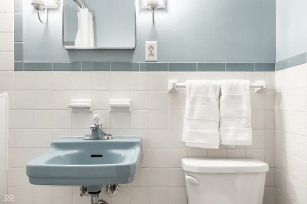 $204,900 | 1321 Carroll White Drive, Indianapolis, IN 46219