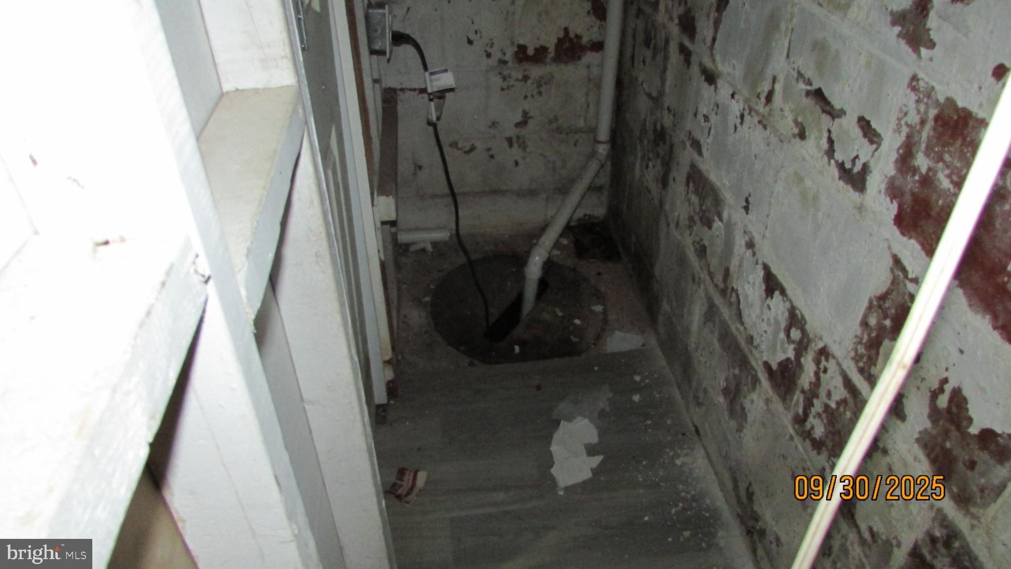 4501 Beechwood Road College Park, MD 20740 - Photo 34 of 57 a close view of water heater room