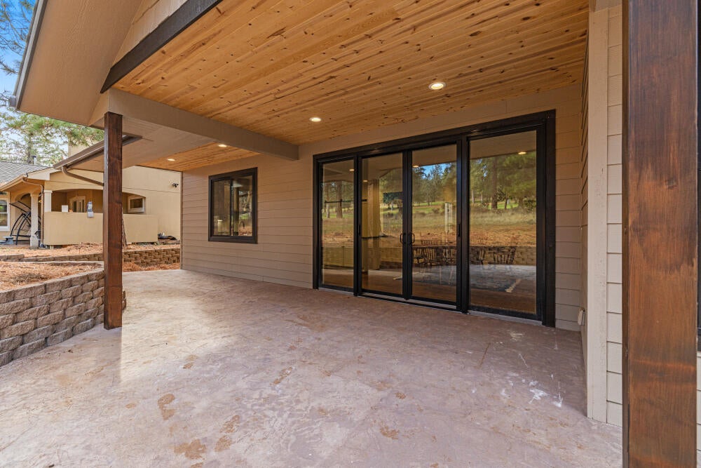 11635 Merganser Road Klamath Falls, OR 97601 - Photo 53 of 68 11635MerganserRd-21