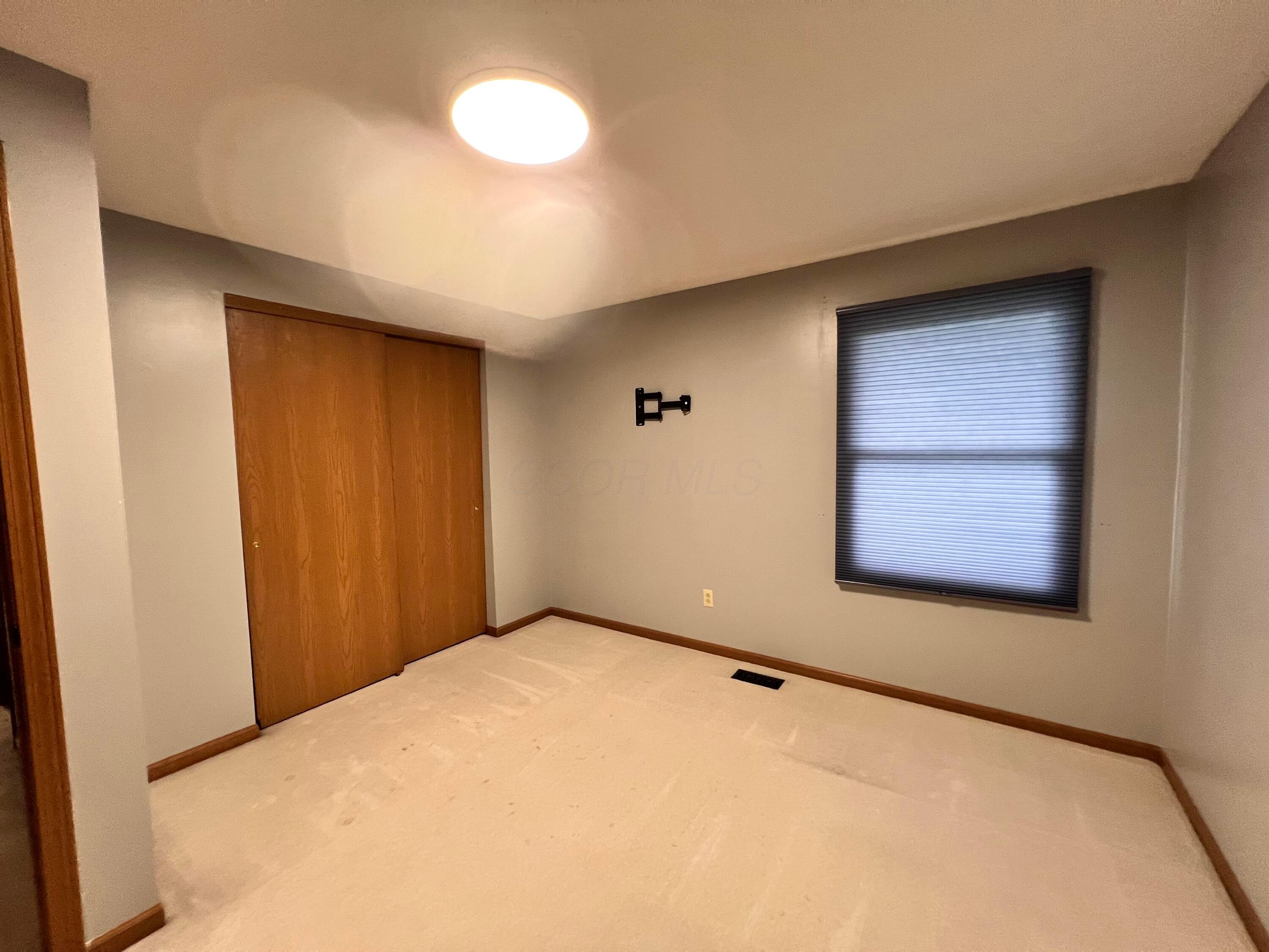 20600 Hellwig Road Utica, OH 43080 - Photo 29 of 60 Bedroom 3
