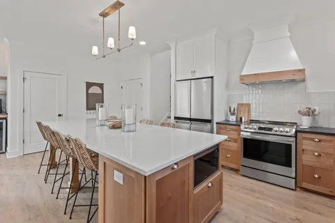 $675,000 | 124 Barefoot Way, Winchester, TN 37398