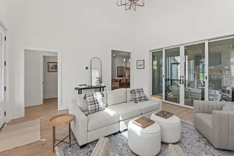 $675,000 | 124 Barefoot Way, Winchester, TN 37398