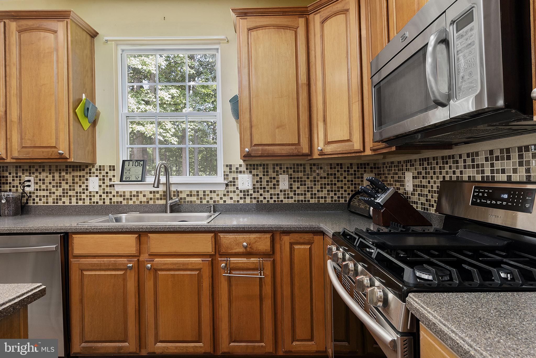 104 Patton Way Elkton, MD 21921 - Photo 12 of 34 TILE BACKSPLASH