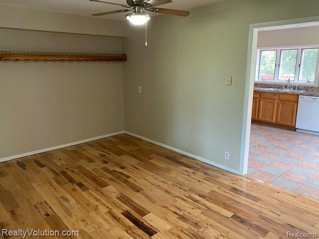 6090 Weyer Road Imlay City, MI 48444 - Photo 4 of 23 Gallery Image 4