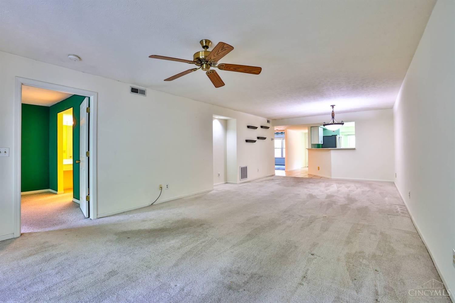 7640 Cheviot Road, Unit 209 Cincinnati, OH 45247 - Photo 7 of 30