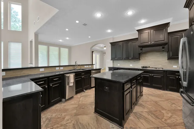 $749,000 | 3403 Wooded Lane, Conroe, TX 77301