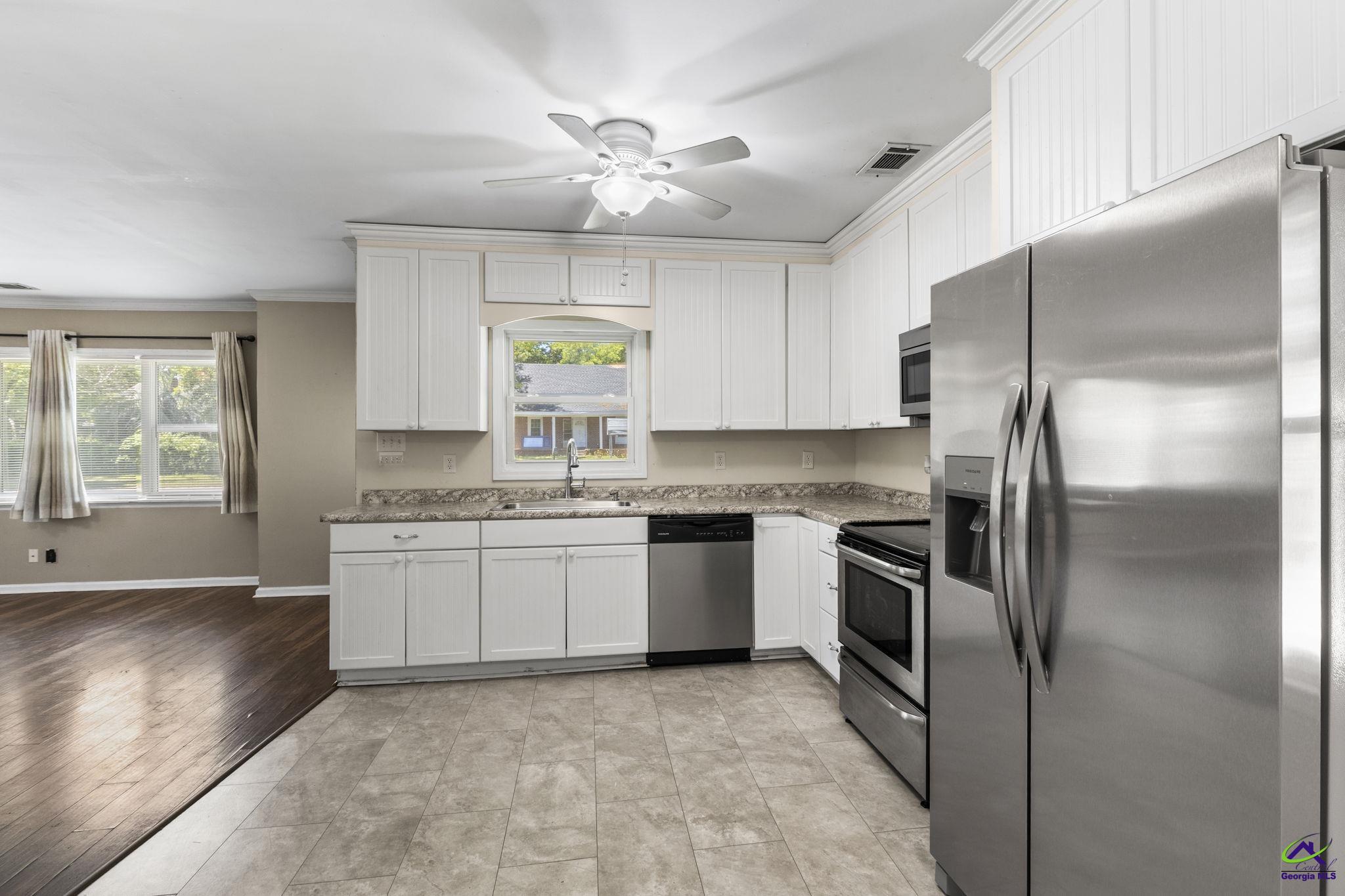 130 South Pleasant Hill Road Warner Robins, GA 31088 - Photo 11 of 26