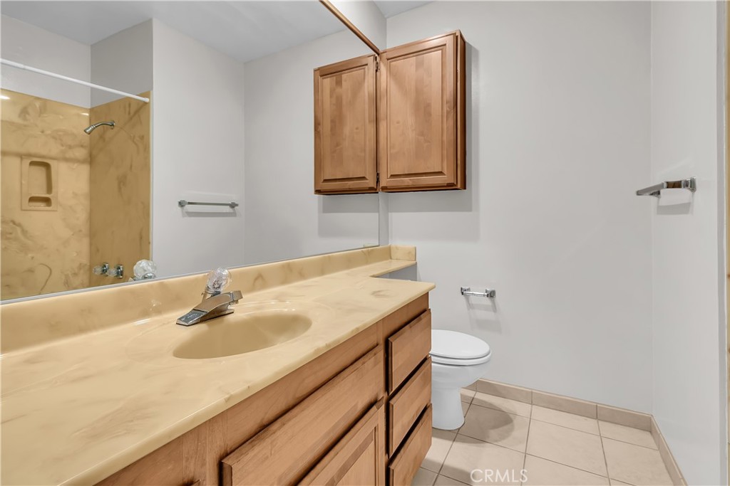 2874 Heather Road Long Beach, CA 90815 - Photo 13 of 37 Primary bathroom