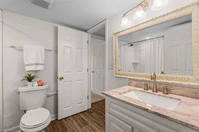 $165,900 | 1518 Benjamin Parkway, Unit C, Greensboro, NC 27408