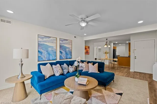 $165,900 | 1518 Benjamin Parkway, Unit C, Greensboro, NC 27408