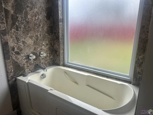 $220,000 | 3643 Yosemite Drive, Baton Rouge, LA 70814