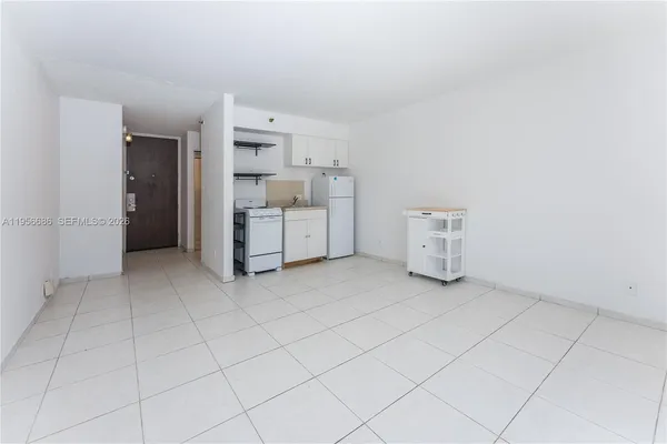 $1,250 | 16450 Northwest 2nd Avenue, Unit 103, Miami, FL 33169