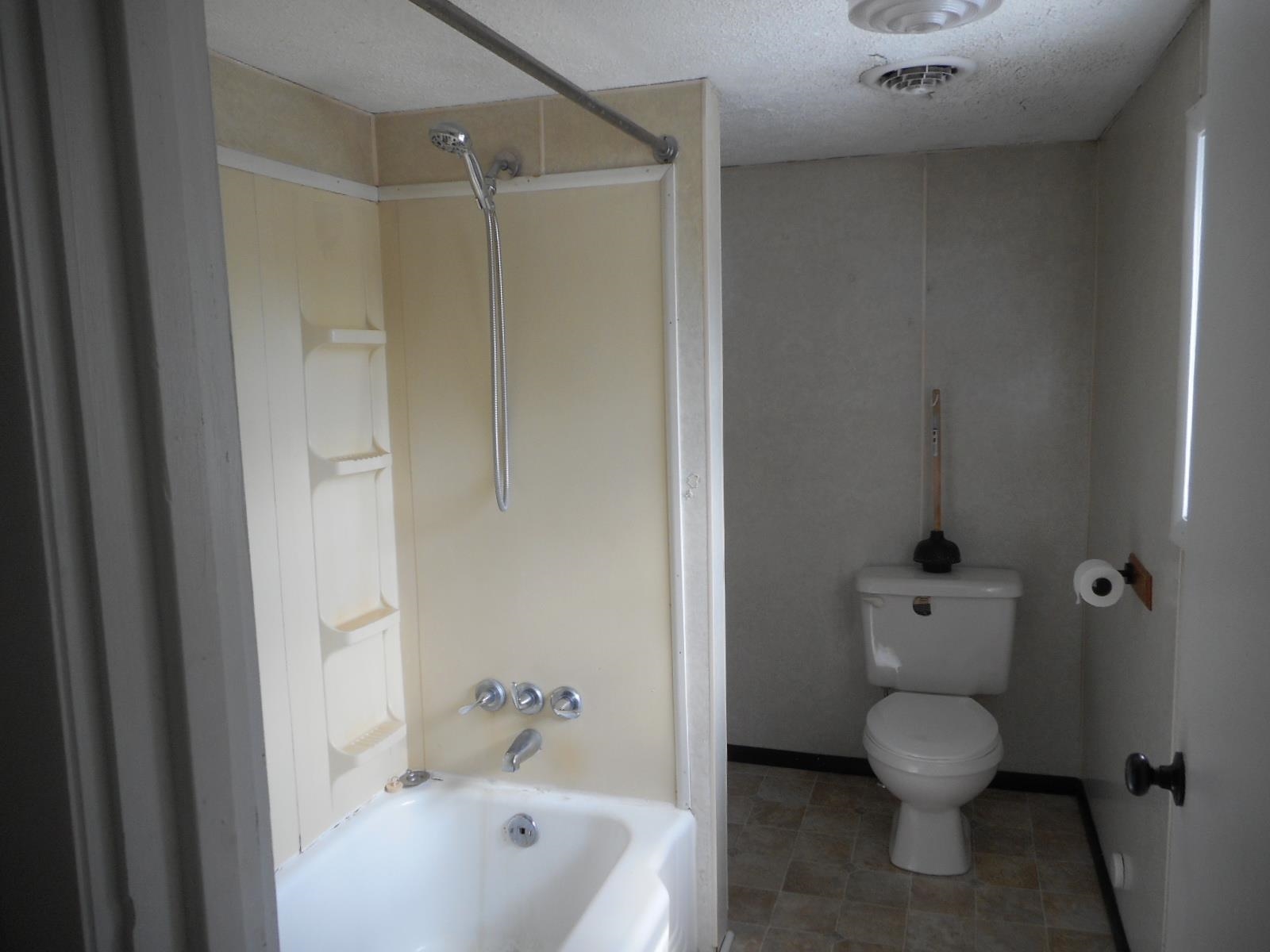 312 First Street Shenandoah, VA 22849 - Photo 11 of 18 Gallery Image 11
