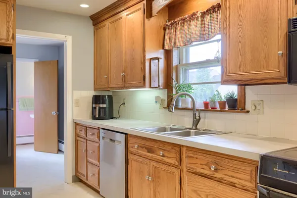 $330,000 | 68 Linda Avenue, Lancaster, PA 17602