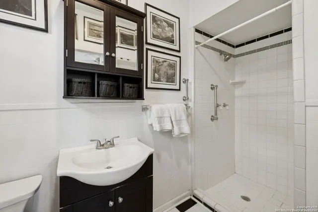 $5,450,000 | 424 Ivy Lane, San Antonio, TX 78209