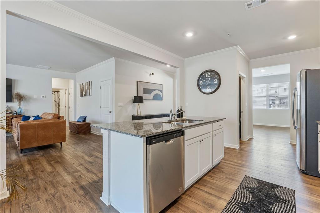 825 Athena Bend Fairburn, GA 30213 - Photo 6 of 39