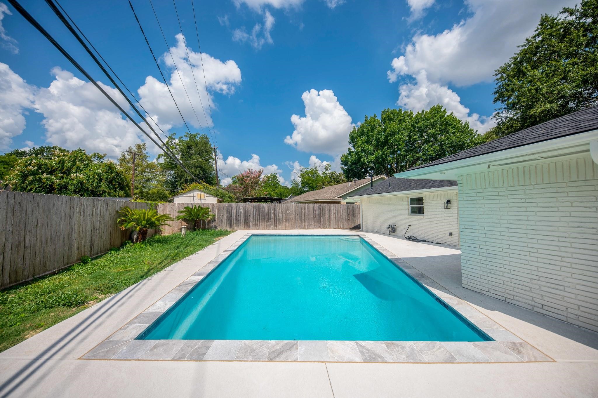 5221 Libbey Drive Houston, TX 77092 - Photo 29 of 31