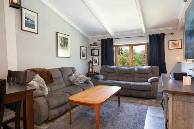 $360,000 | 22 Carlen Street, Manchester, VT 05255