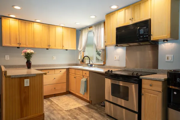 $340,000 | 22 Carlen Street, Manchester Center, VT 05255