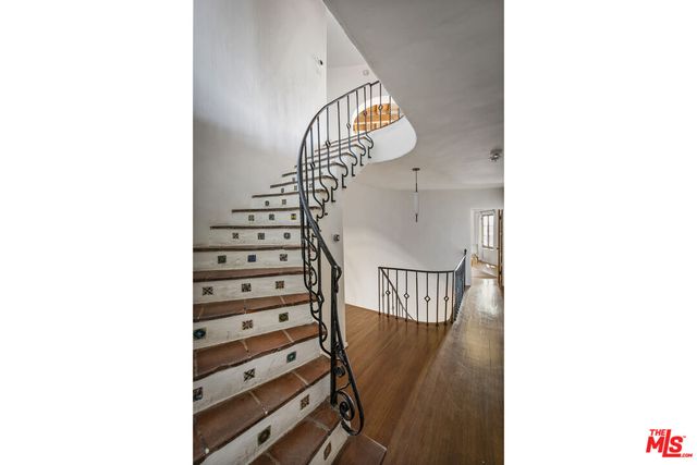 $2,695,000 | 2781 Westshire Drive, Los Angeles, CA 90068