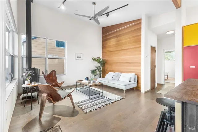 $1,275,000 | 716 Keller Court, Petaluma, CA 94952