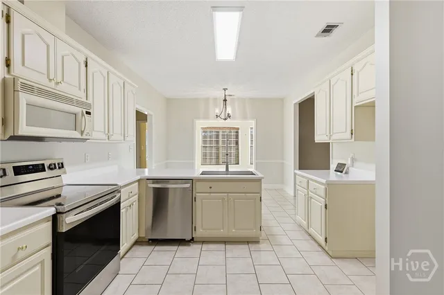 $349,900 | 38 Westhampton Drive, Ellabell, GA 31308