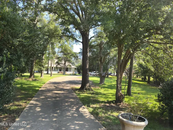 $665,000 | 3141 Highway 43, Canton, MS 39046