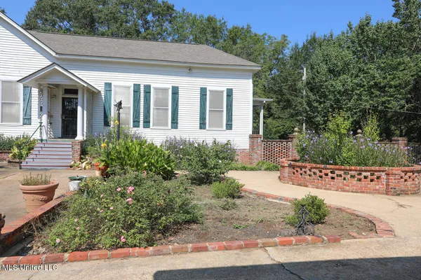 $665,000 | 3141 Highway 43, Canton, MS 39046