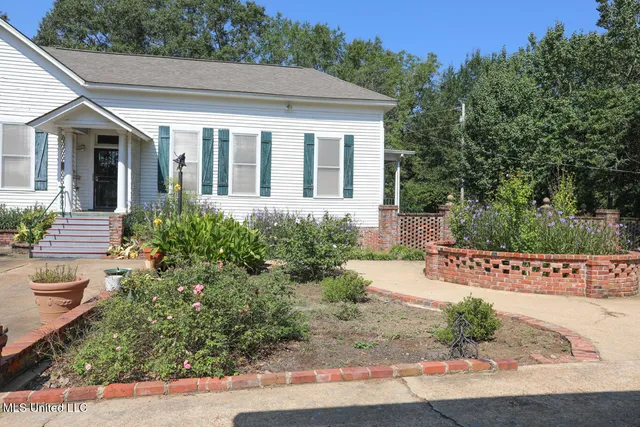 $665,000 | 3141 Highway 43, Canton, MS 39046