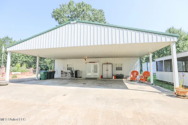 $665,000 | 3141 Highway 43, Canton, MS 39046