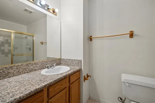 $1,375 | 101 Luna Way, Unit 210, Las Vegas, NV 89145
