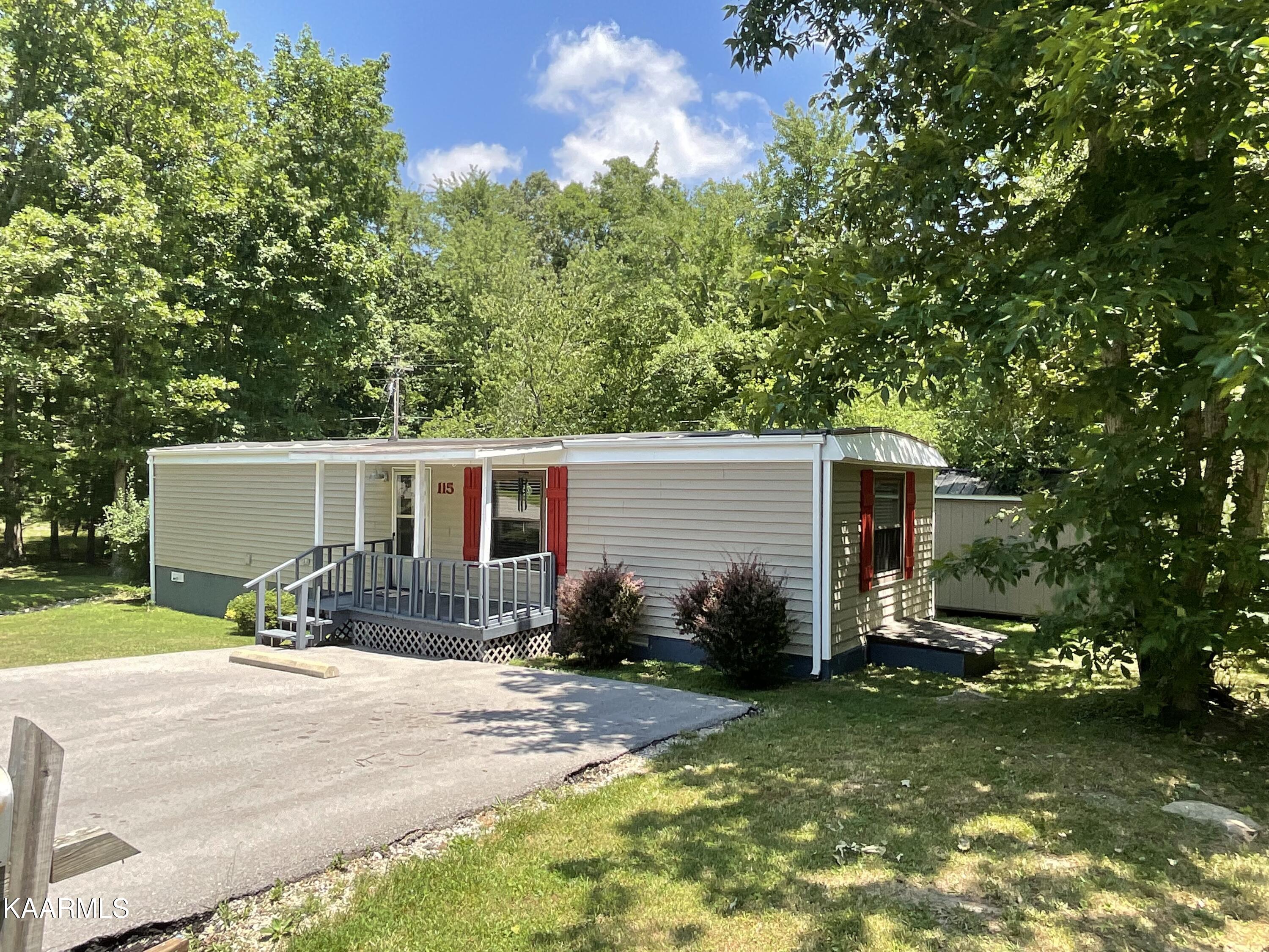 115 Runnymeade Road Crossville, TN 38558 - Photo 1 of 21 03570ED8-5769-4BB8-AAE8-C56B345080E9