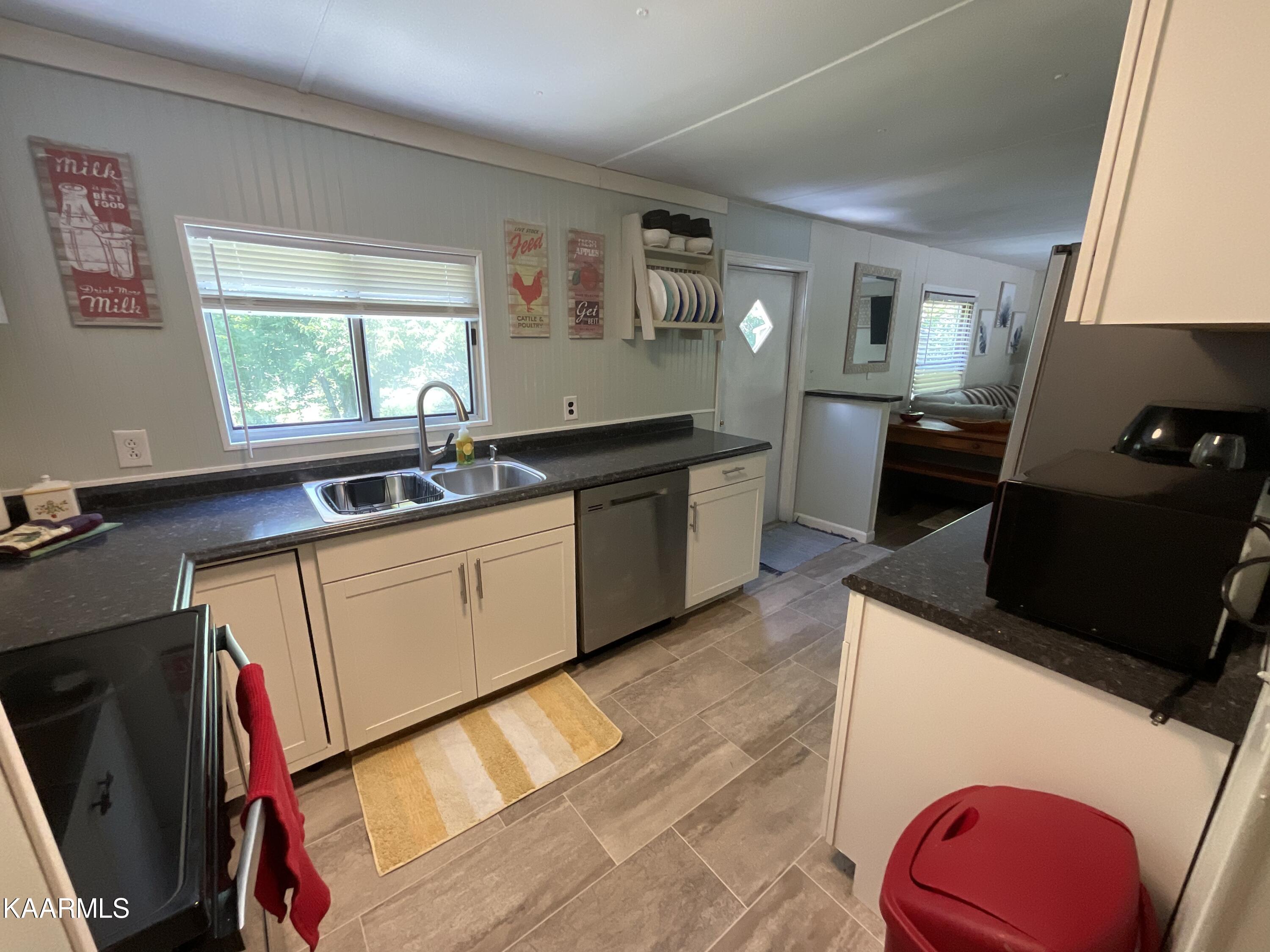 115 Runnymeade Road Crossville, TN 38558 - Photo 11 of 21 C6E3B5EB-1706-4244-A687-63B22AFF4B66